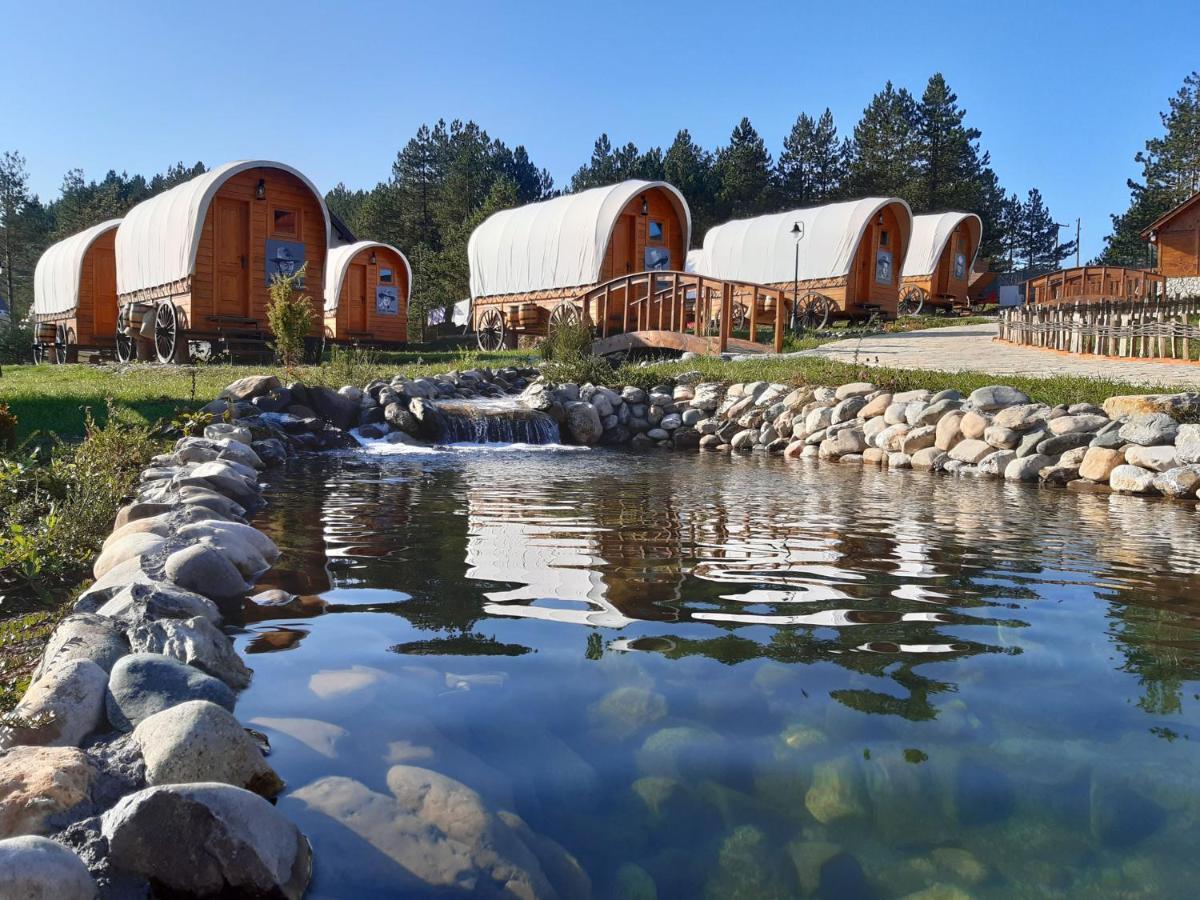 El Paso City, Zlatibor - Unique Wooden Cottages, Treehouse, Wild West Rooms, Accommodation 1-6 People Экстерьер фото
