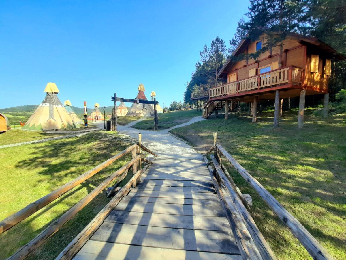 El Paso City, Zlatibor - Unique Wooden Cottages, Treehouse, Wild West Rooms, Accommodation 1-6 People Экстерьер фото